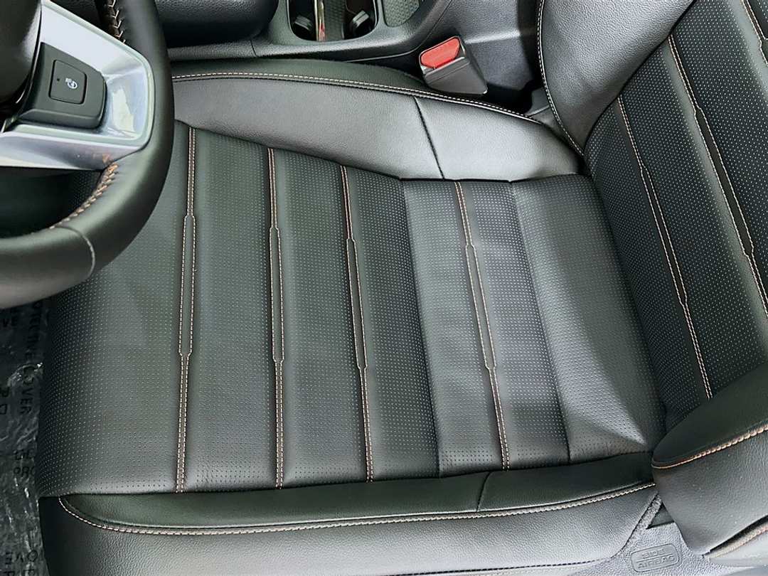 2026 Honda CR-V Sport Touring - Image 20