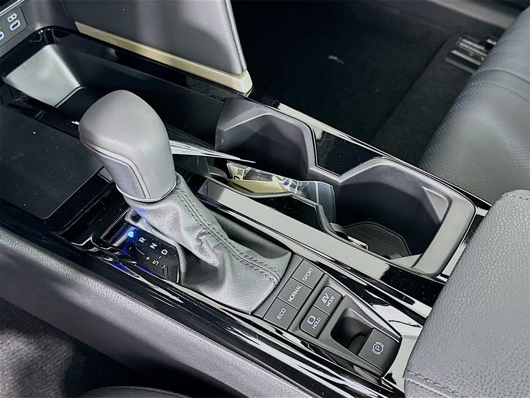 2026 Toyota Camry XSE - Image 17