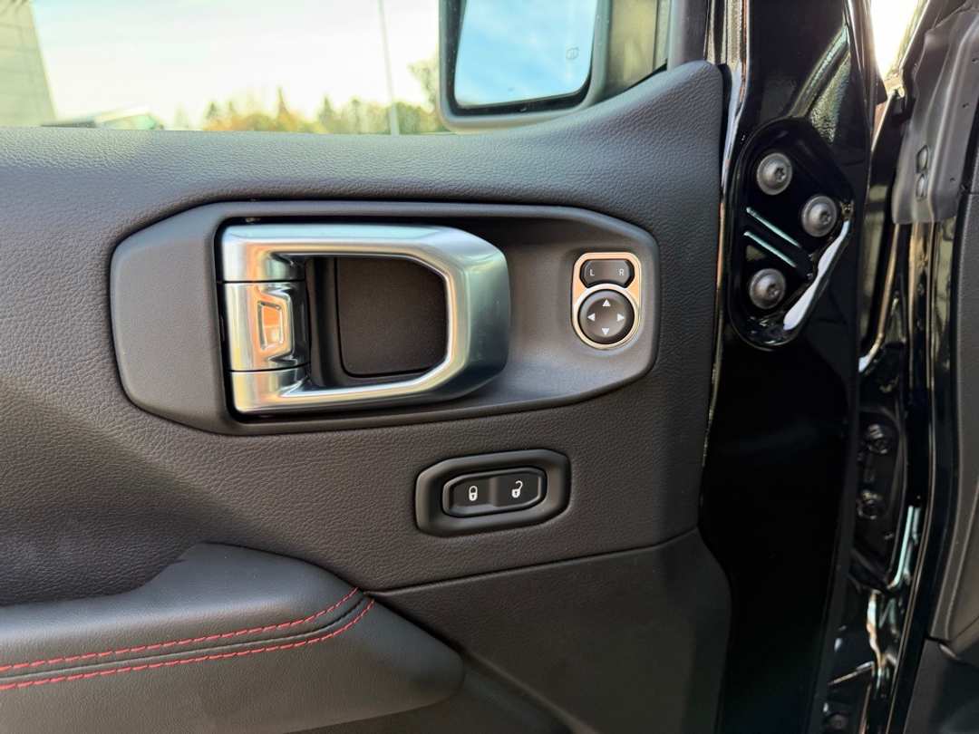 2026 Jeep Wrangler Rubicon - Image 14