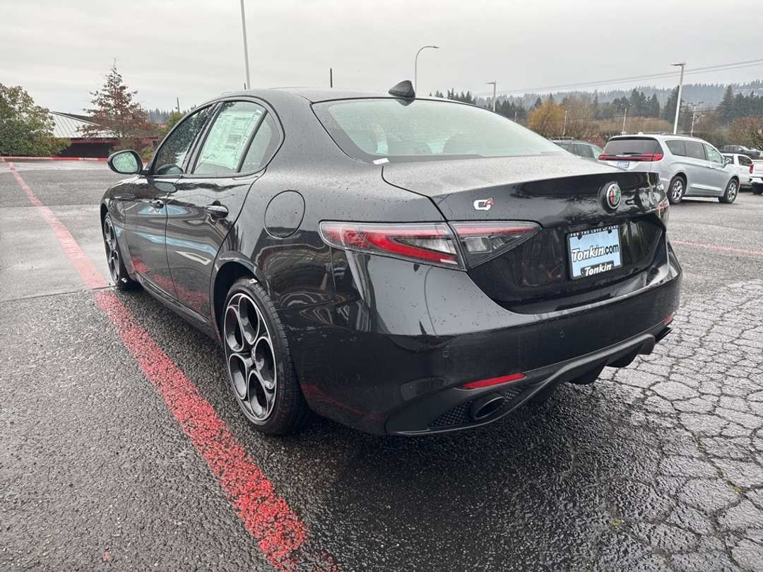 2026 Alfa Romeo Giulia Base - Image 5