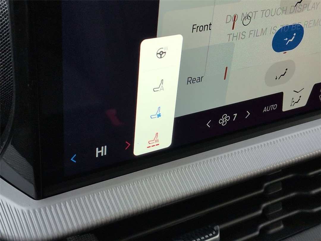 2026 Ford Explorer Tremor - Image 21