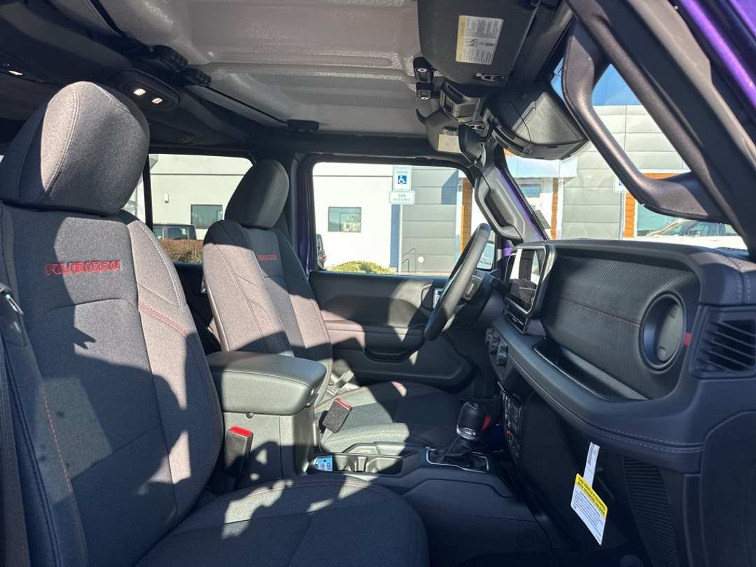 2026 Jeep Wrangler Rubicon - Image 29