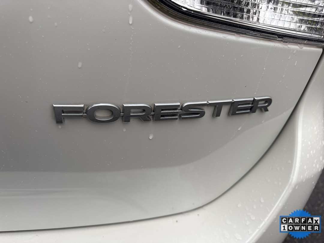 2023 Subaru Forester Limited - Image 14