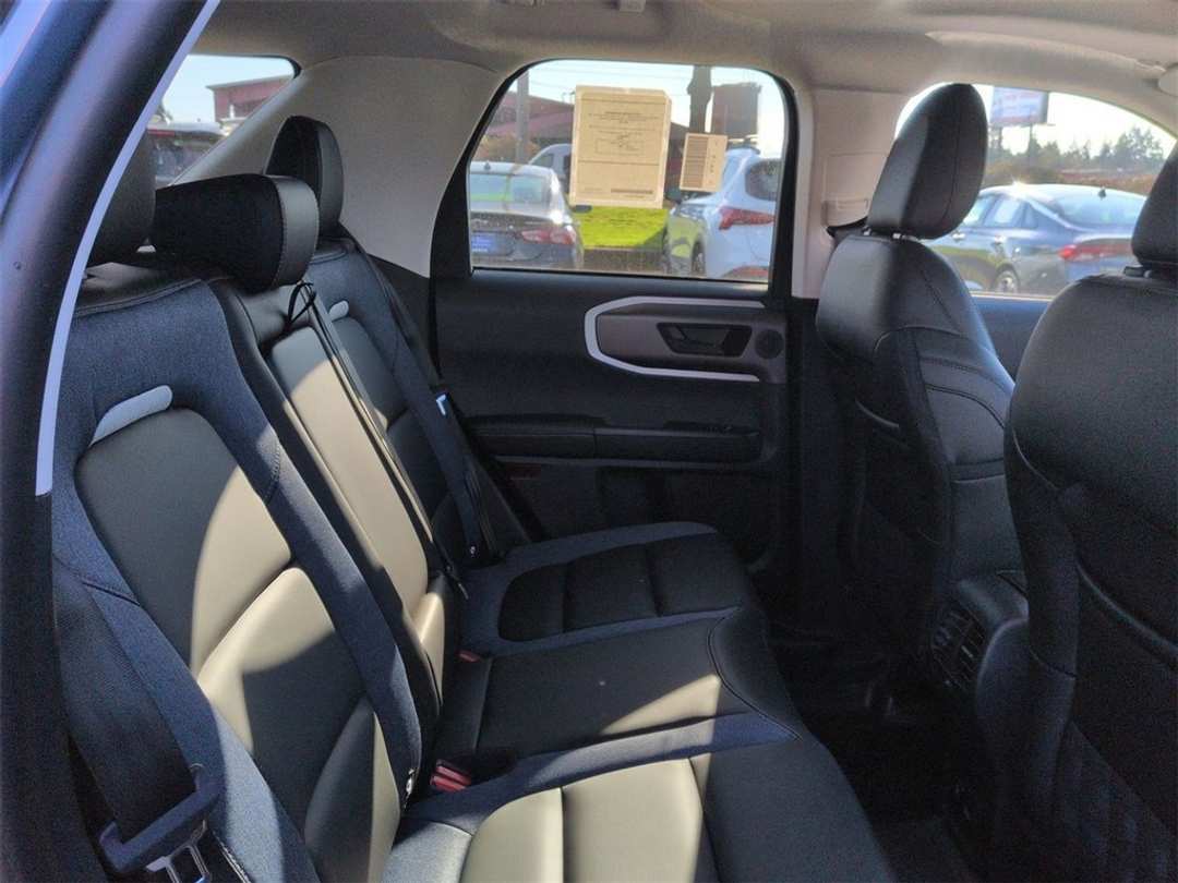 2026 Ford Bronco Sport Outer Banks - Image 29