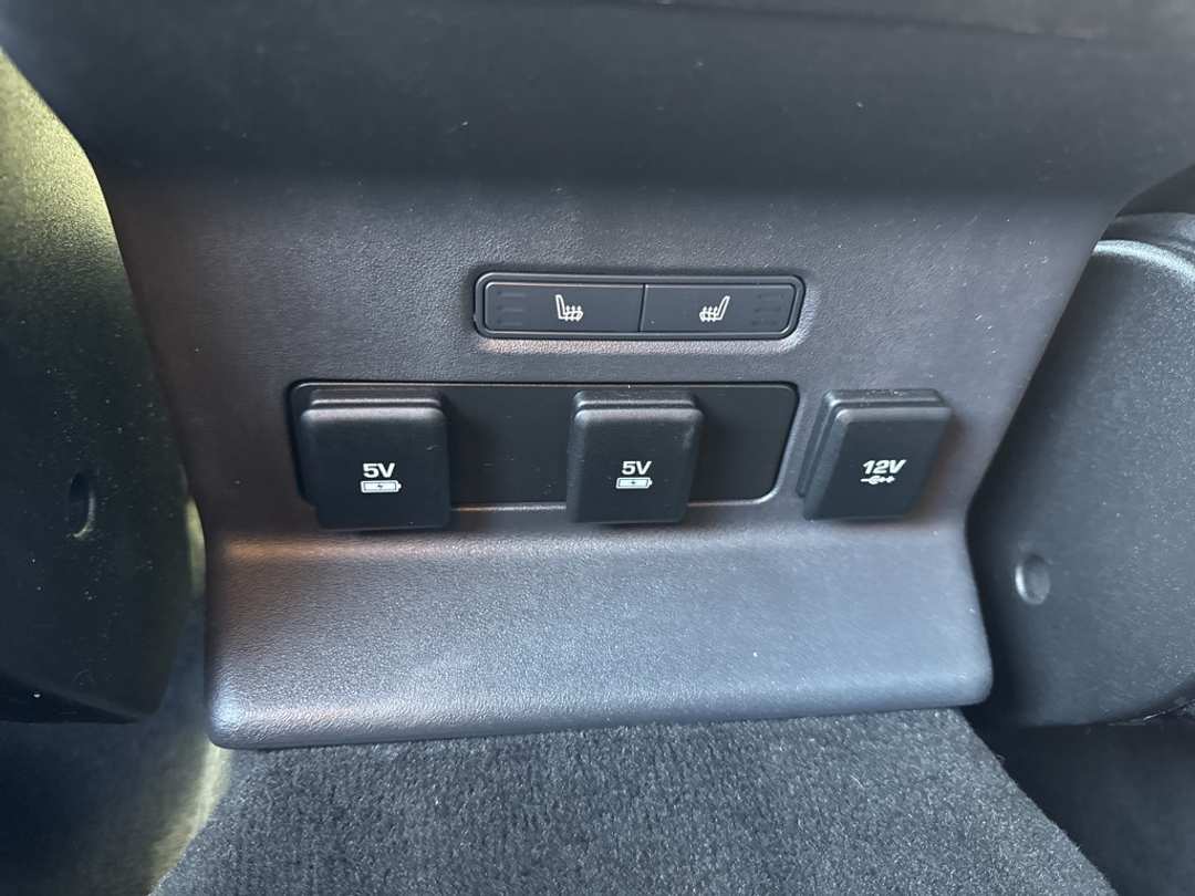 2019 Land Rover Range Rover Velar SE RDynamic - Image 43