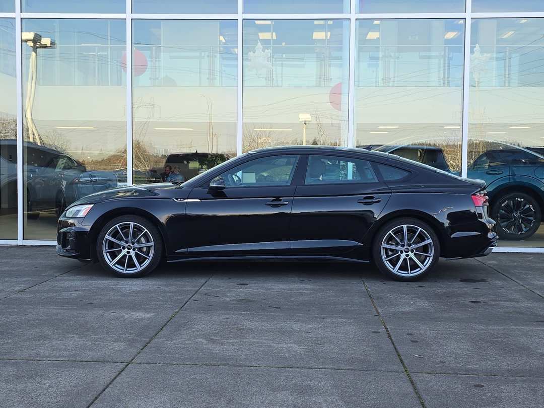 2025 Audi A5 Sportback 45 S line Premium - Image 6