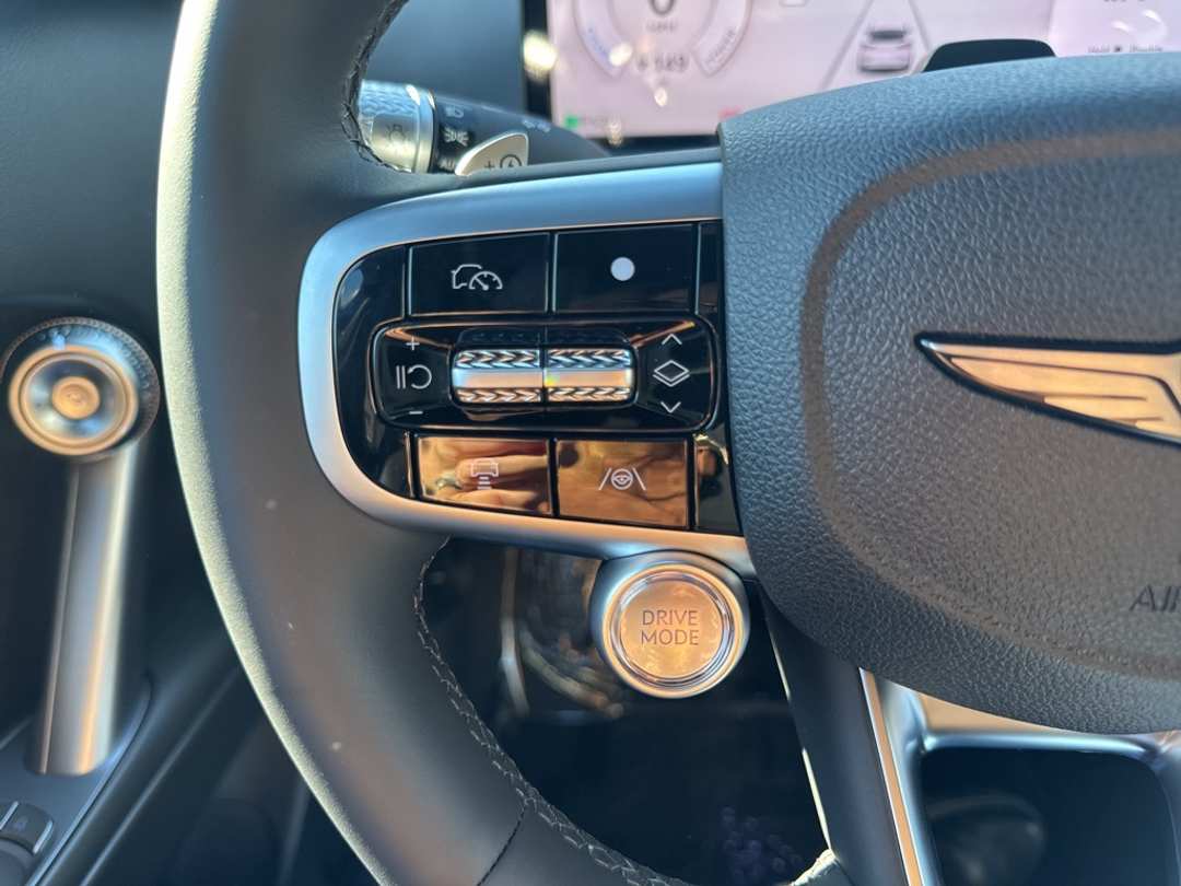 2026 Genesis Gv60 19" - Image 32