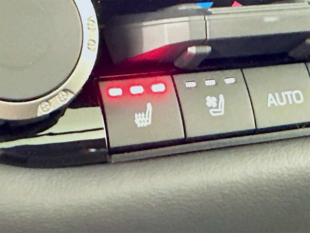 2026 Toyota Sequoia Platinum - Image 19