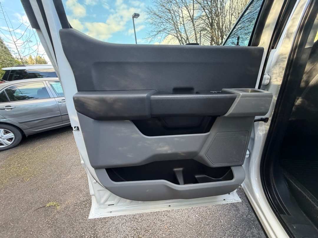 2024 Ford F-350Sd XL - Image 16