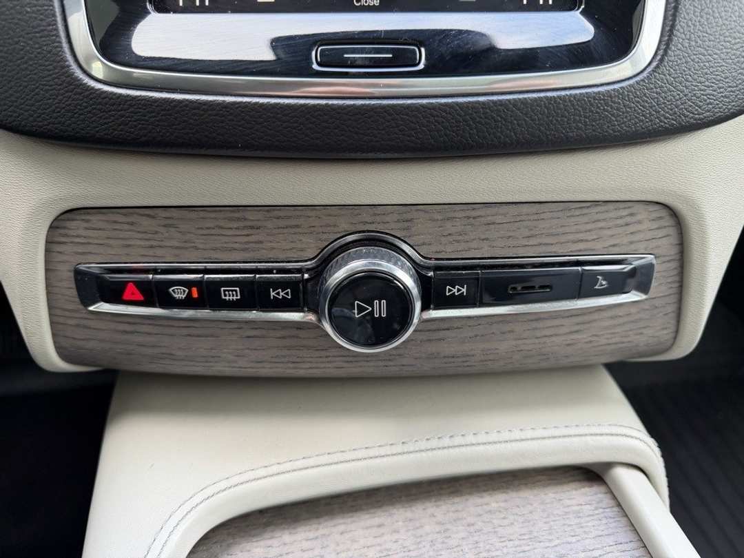 2020 Volvo Xc90 T8 Inscription - Image 24