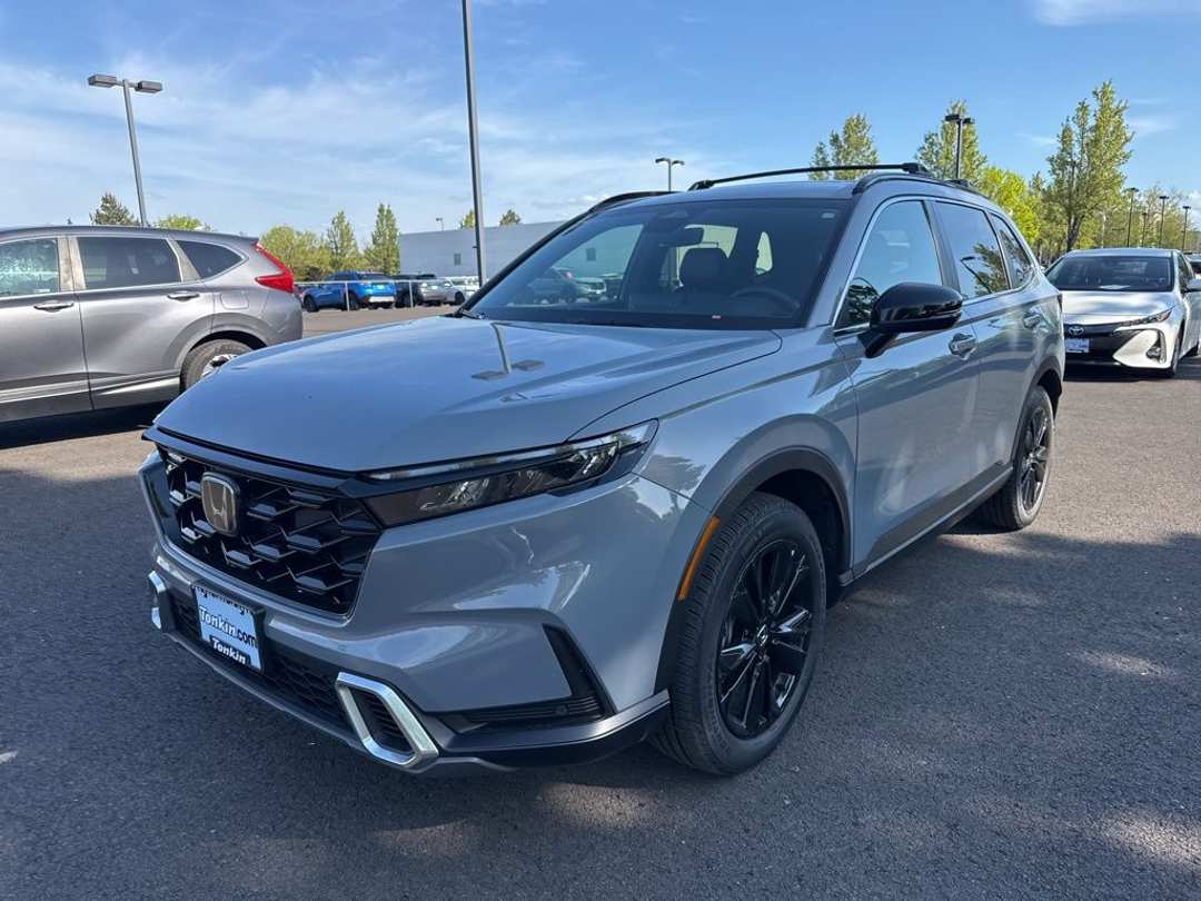 2024 Honda CR-V Sport Touring - Image 3