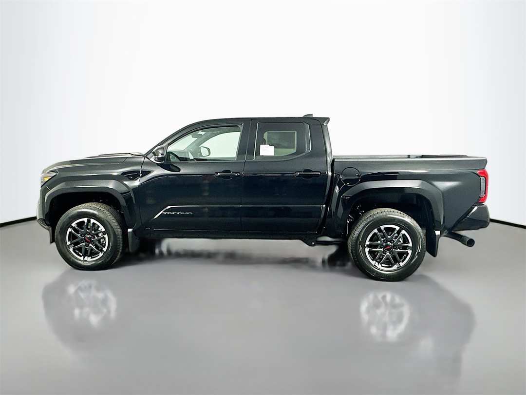 2026 Toyota Tacoma TRD Sport - Image 4