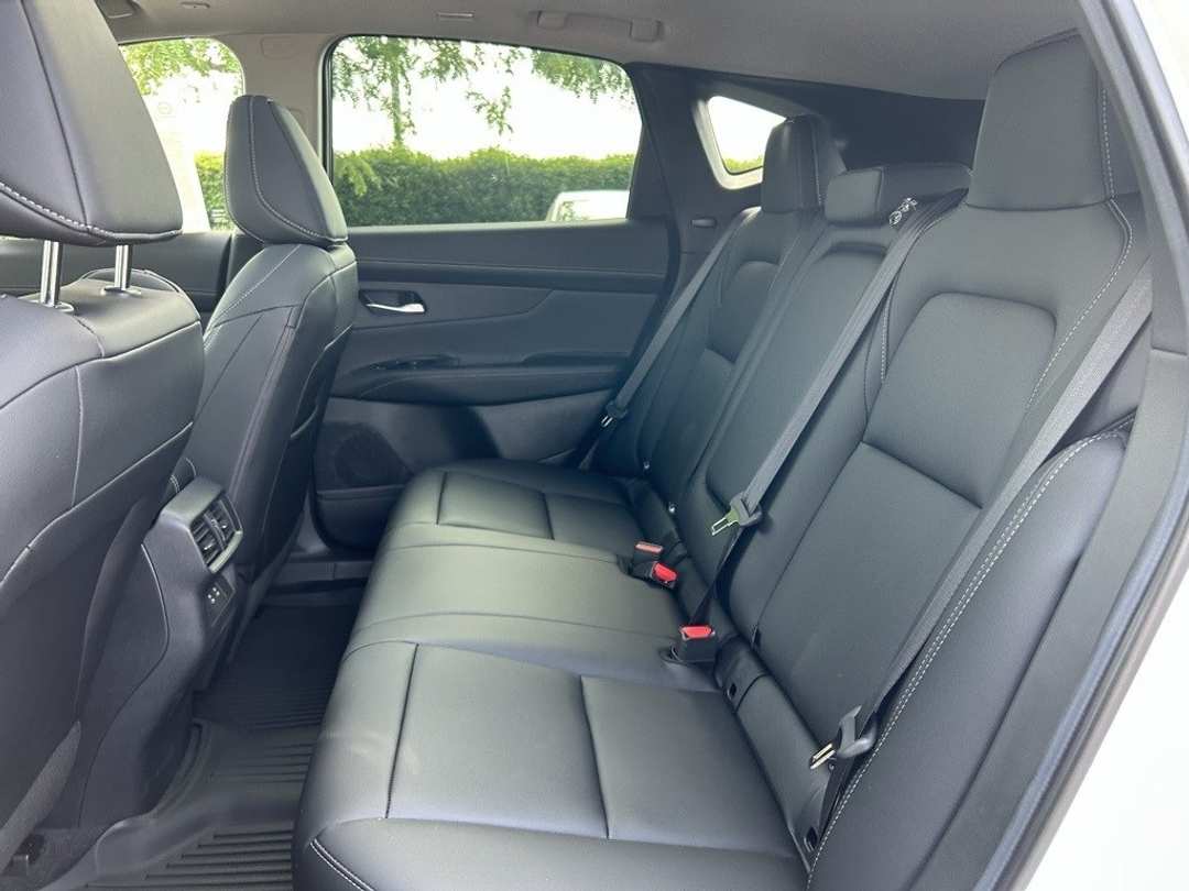 2025 Nissan Murano SL - Image 24