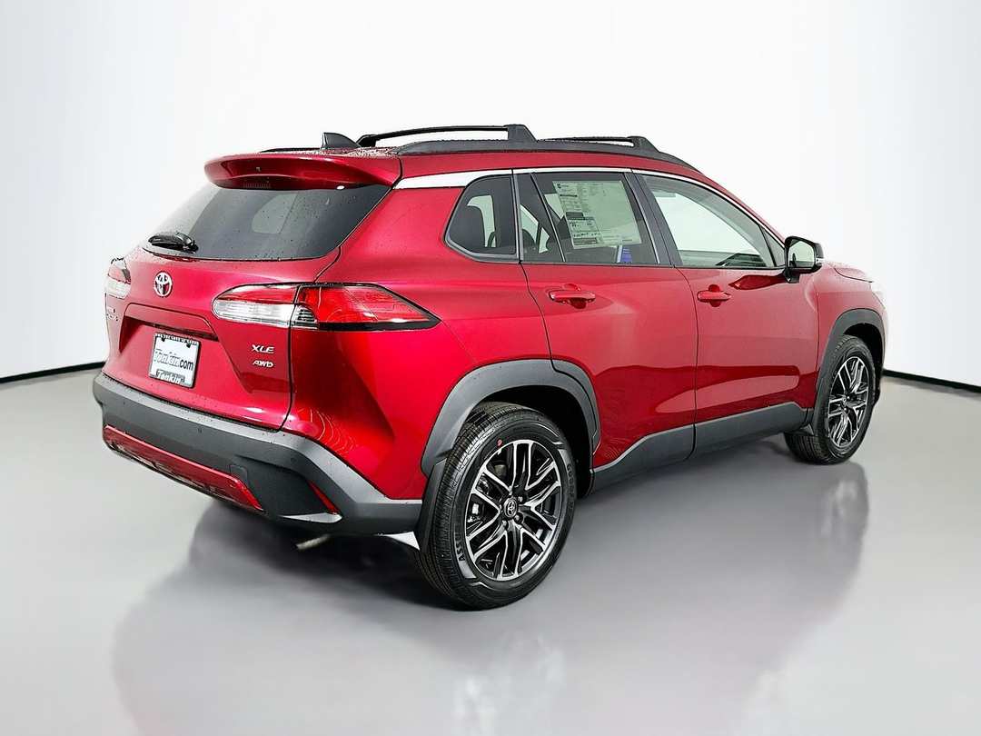 2026 Toyota Corolla Cross XLE - Image 7