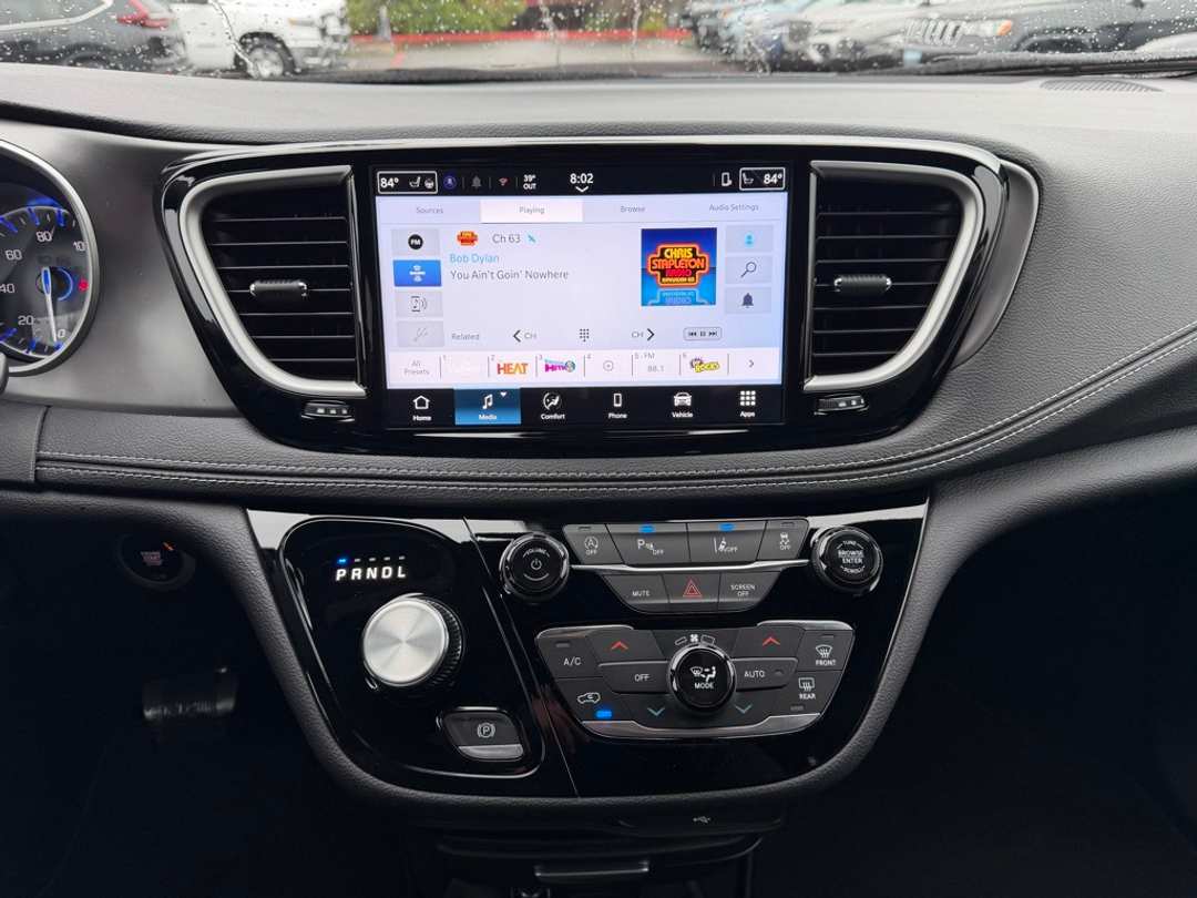 2026 Chrysler Pacifica Select - Image 21