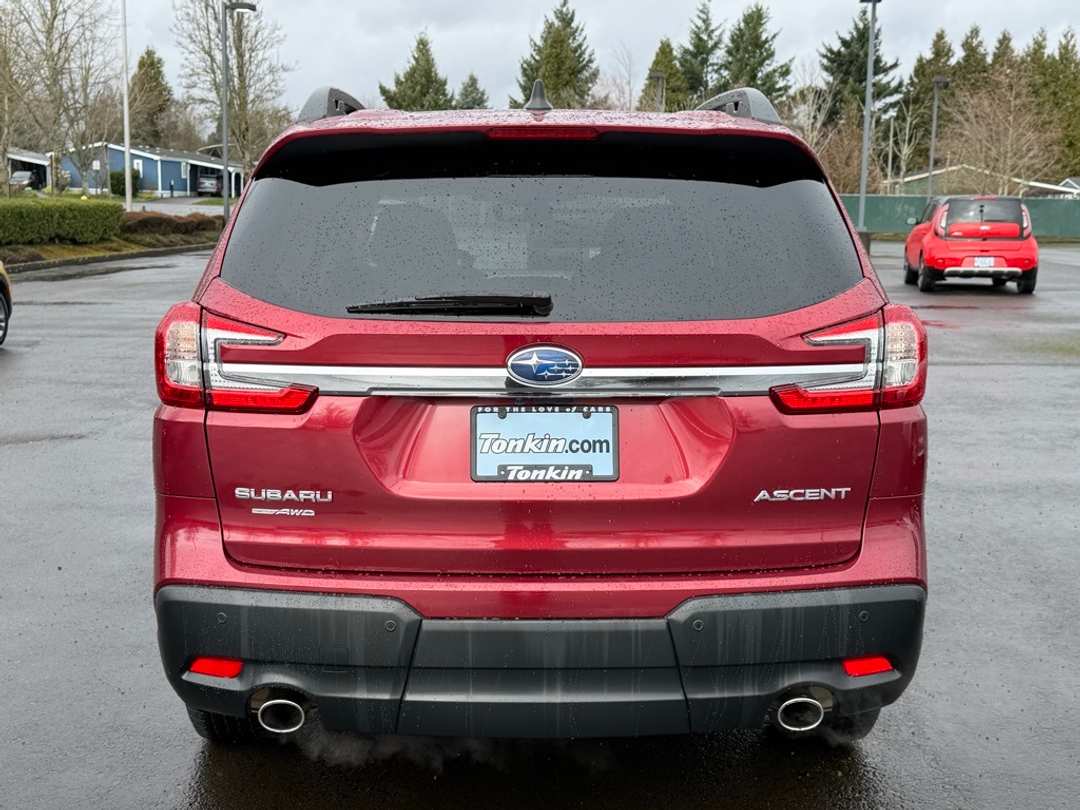 2024 Subaru Ascent Premium - Image 8