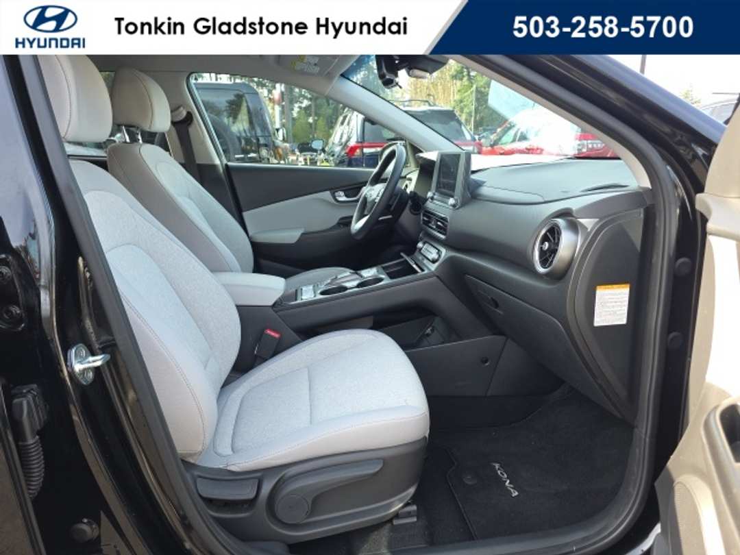 2023 Hyundai Kona SE - Image 20