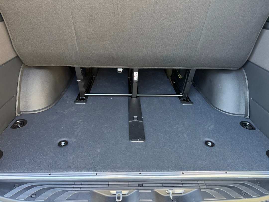 2025 Mercedes-Benz Sprinter 2500 Passenger 144 WB - Image 9