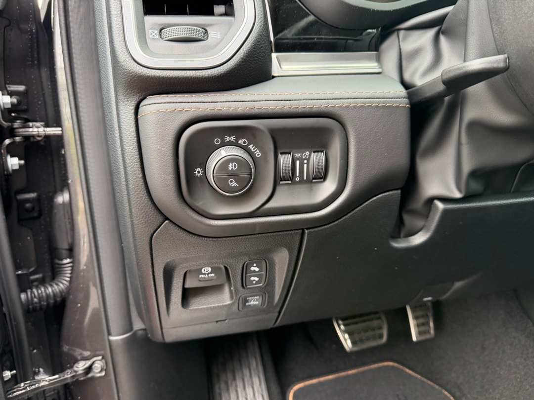 2026 Ram 1500 Tungsten - Image 15