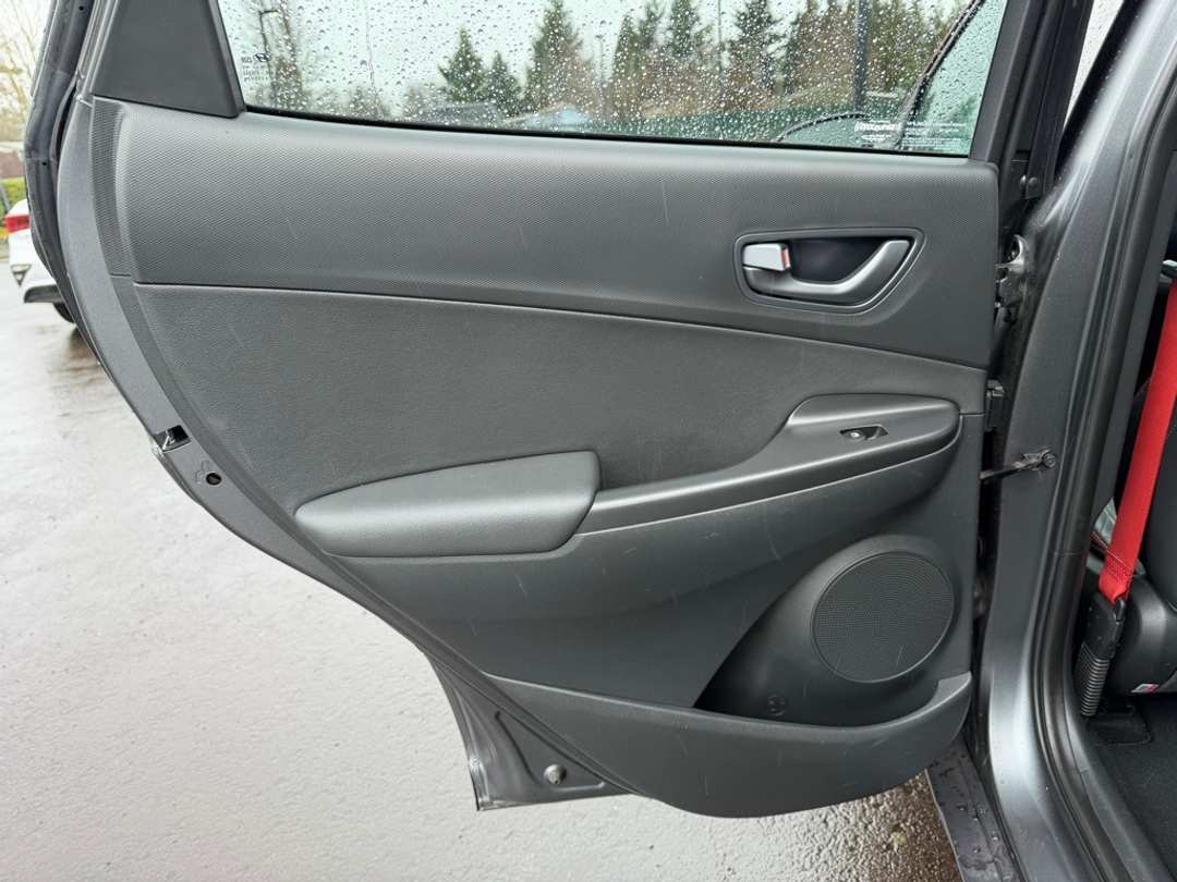 2019 Hyundai Kona Iron Man - Image 29