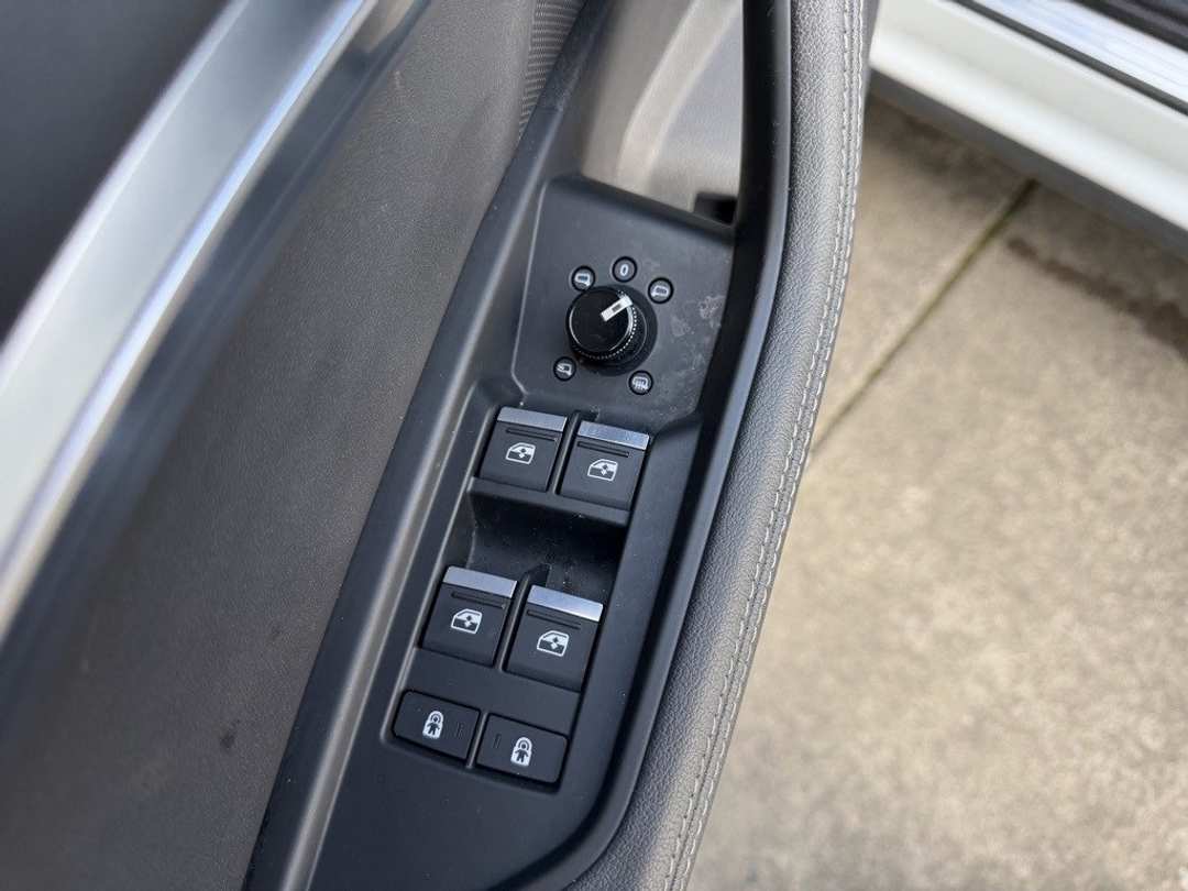 2022 Audi E-Tron sportback S line Premium - Image 13