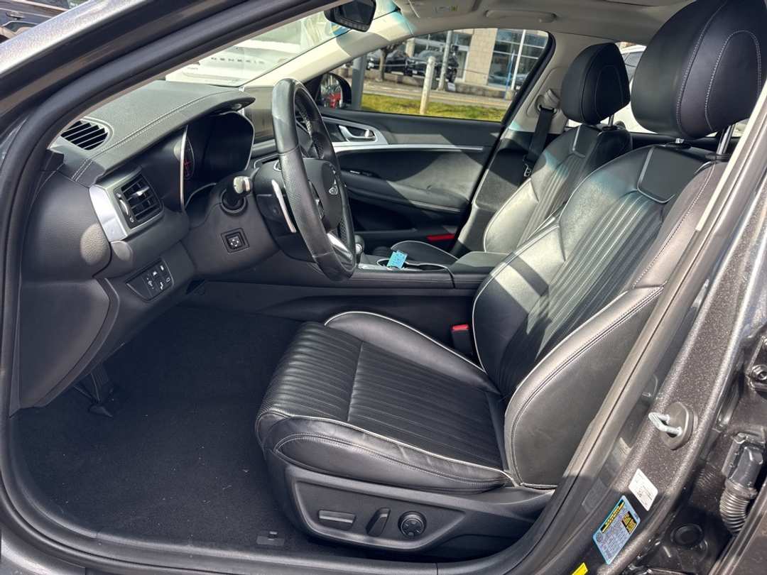 2019 Genesis G70 2.0T Advanced - Image 19