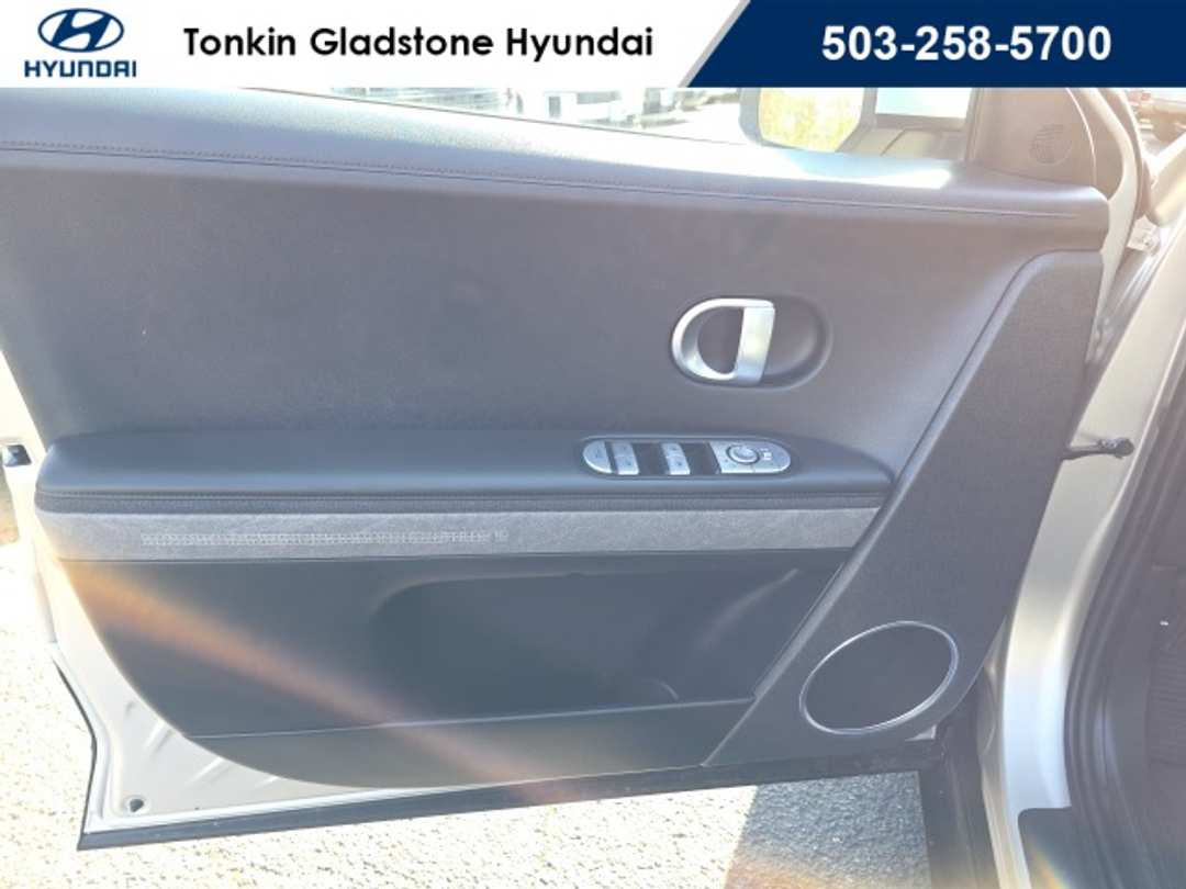 2023 Hyundai Ioniq 5 SEL - Image 8