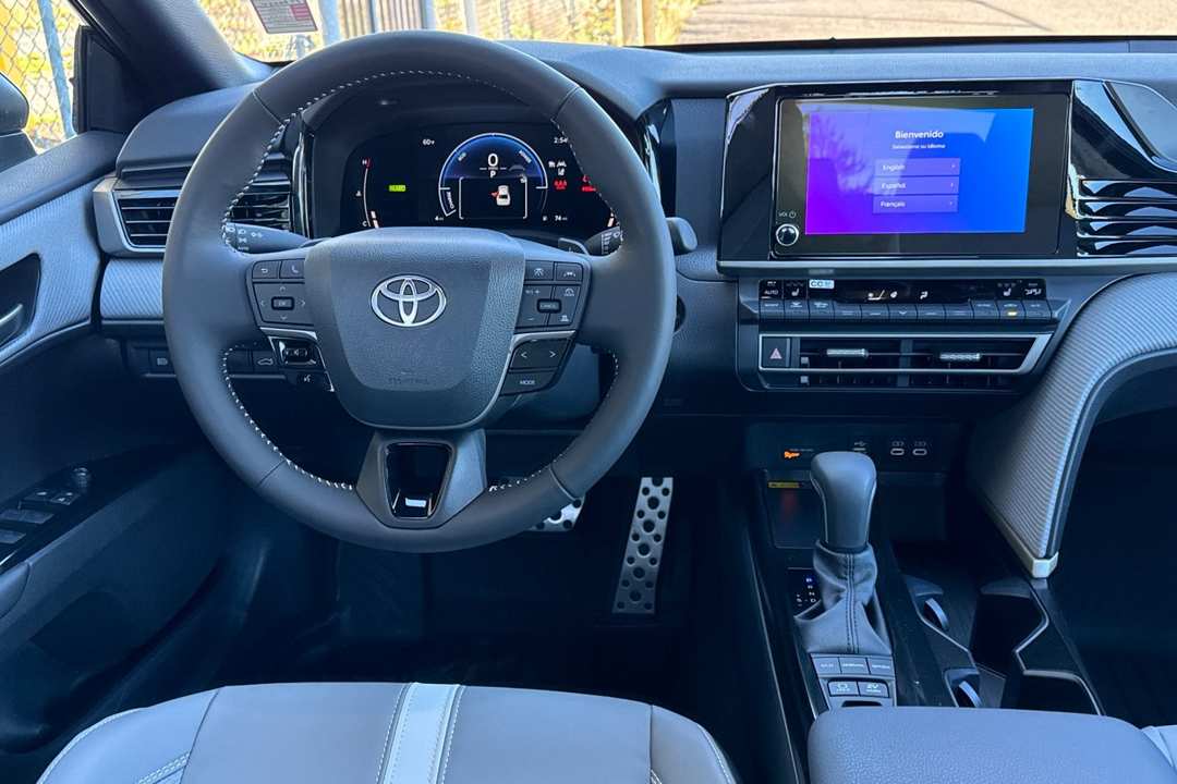 2026 Toyota Camry SE - Image 14
