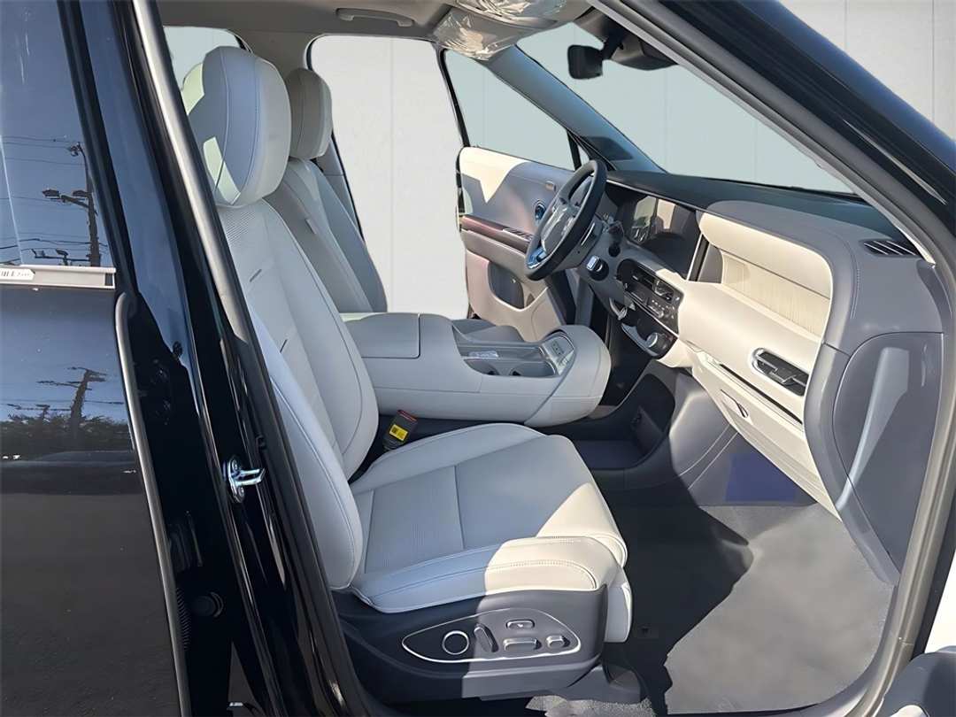 2026 Hyundai Palisade Calligraphy - Image 10