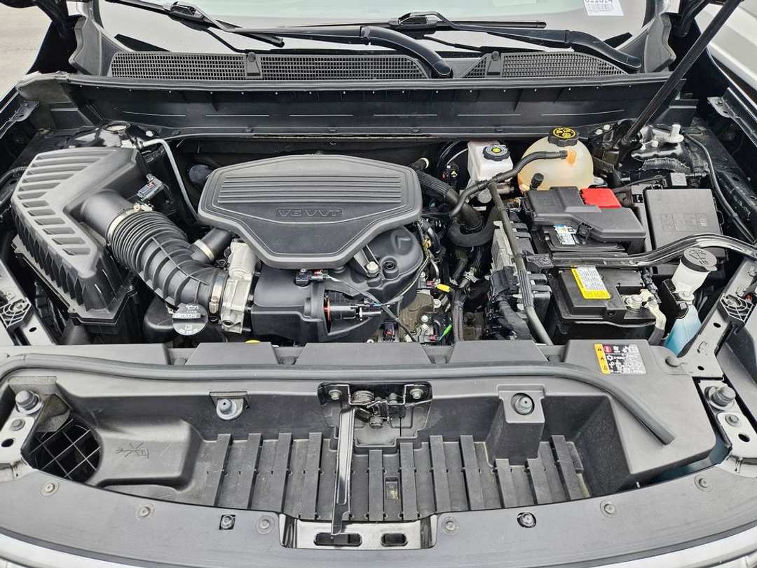 2021 GMC Acadia AT4 - Image 41