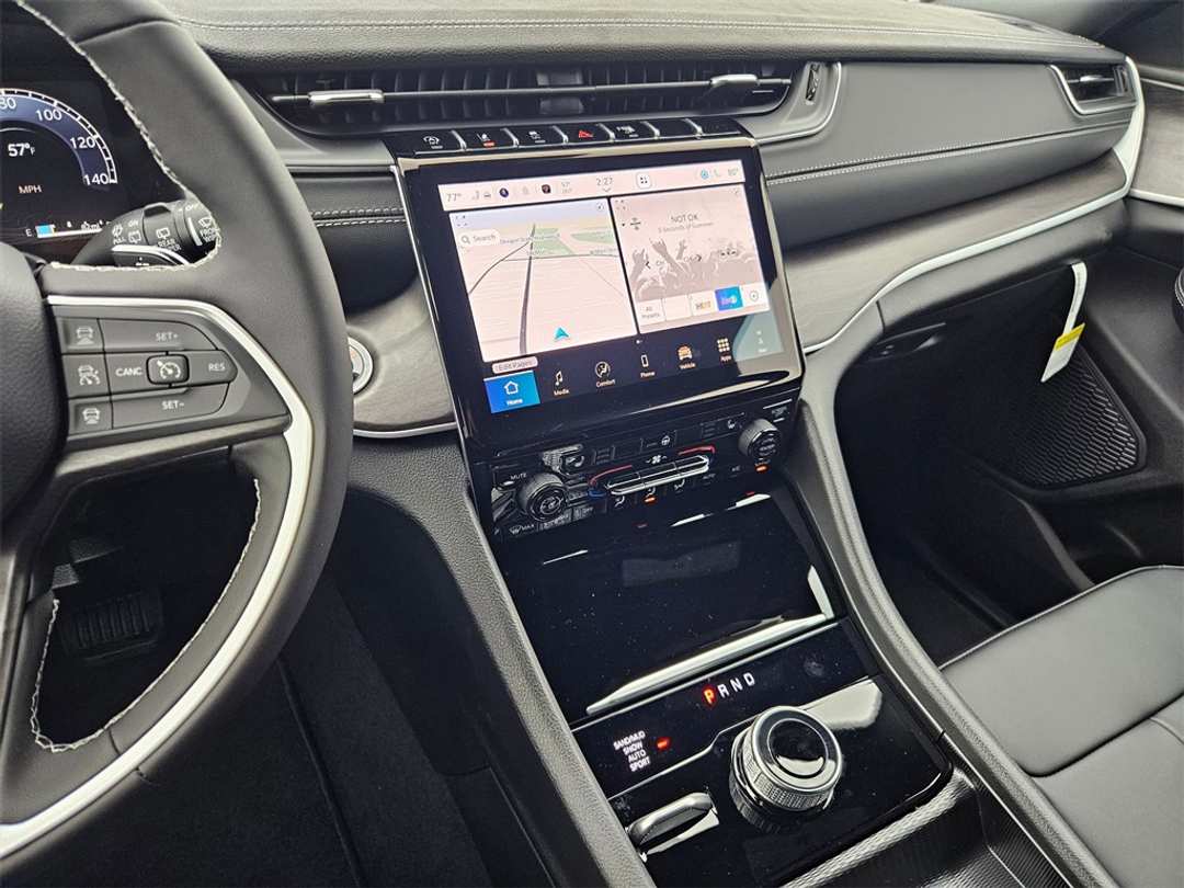 2025 Jeep Grand Cherokee L Limited - Image 19