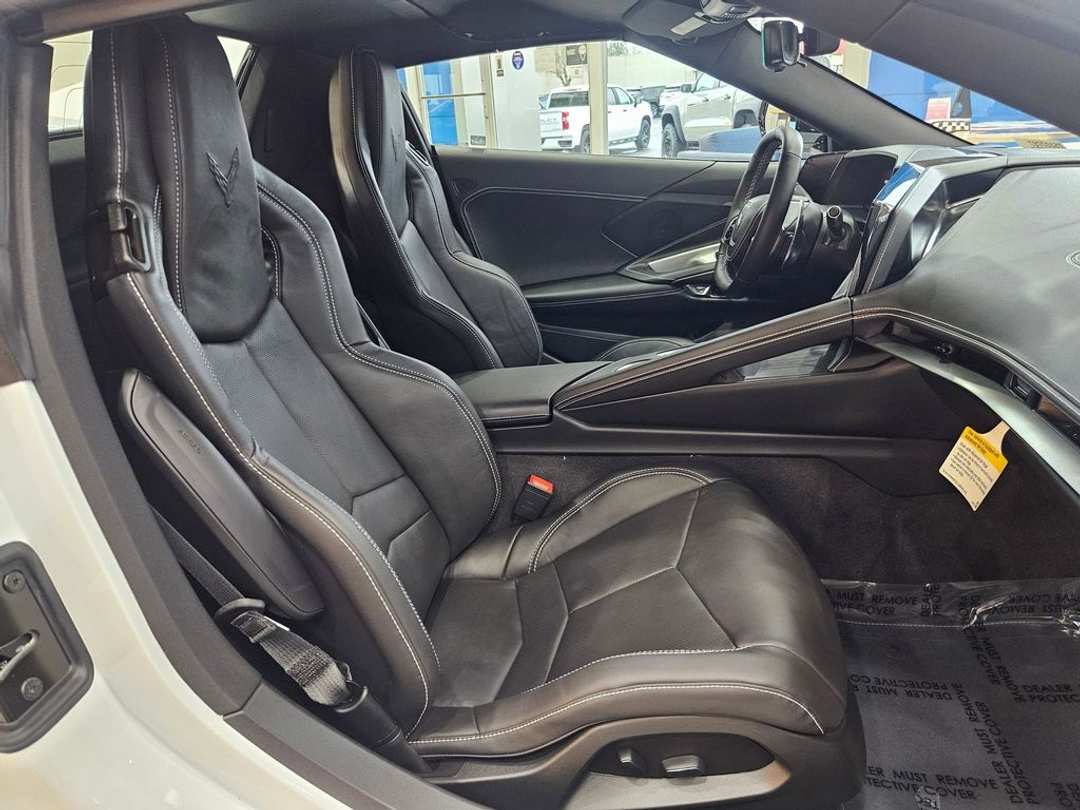 2026 Chevrolet Corvette Stingray - Image 34