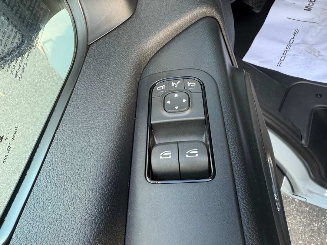 2025 Mercedes-Benz Sprinter 2500 Cargo 144 WB - Image 23