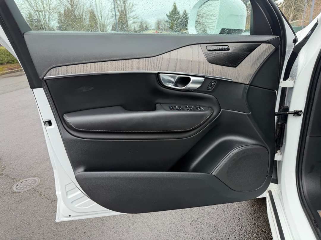 2021 Volvo Xc90 Recharge T8 Inscription 6 Passenger - Image 12