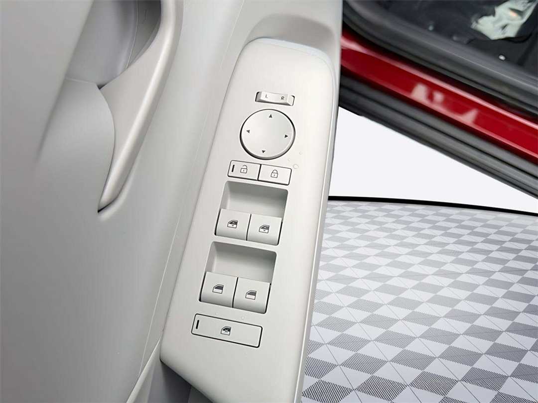 2026 Hyundai Kona SEL Sport - Image 13