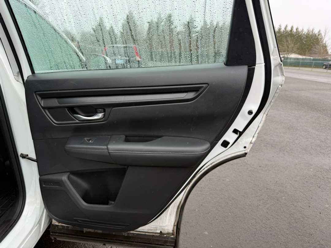 2024 Honda CR-V LX - Image 21