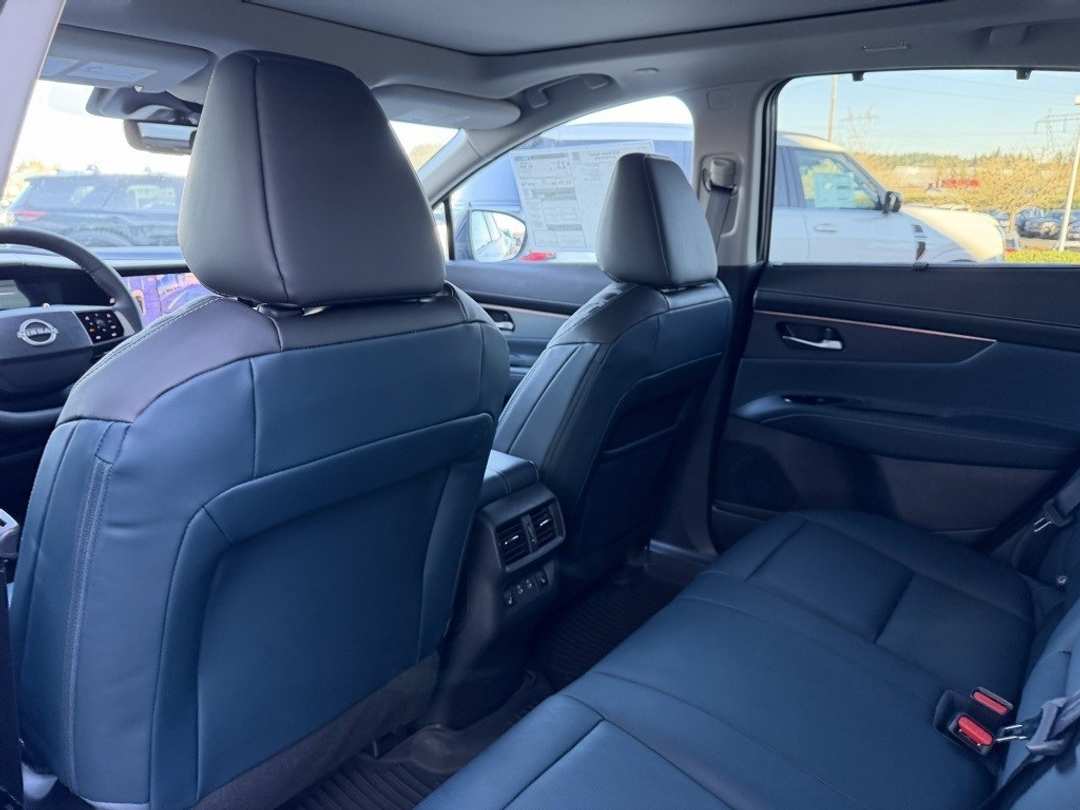 2026 Nissan Murano Platinum - Image 32