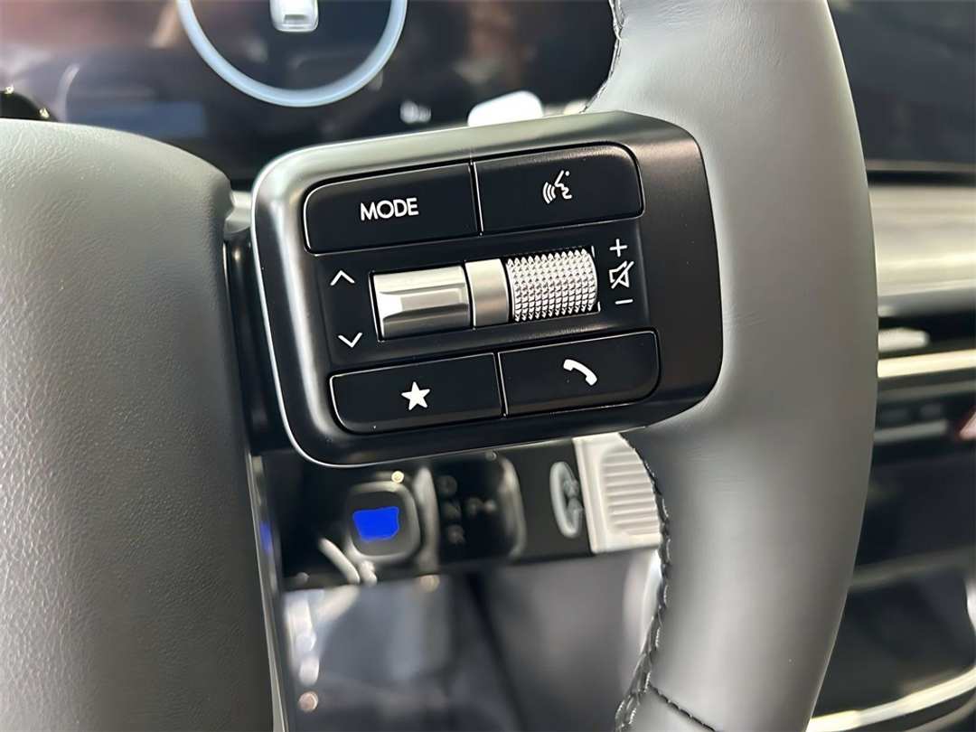 2026 Hyundai Ioniq 9 S - Image 13