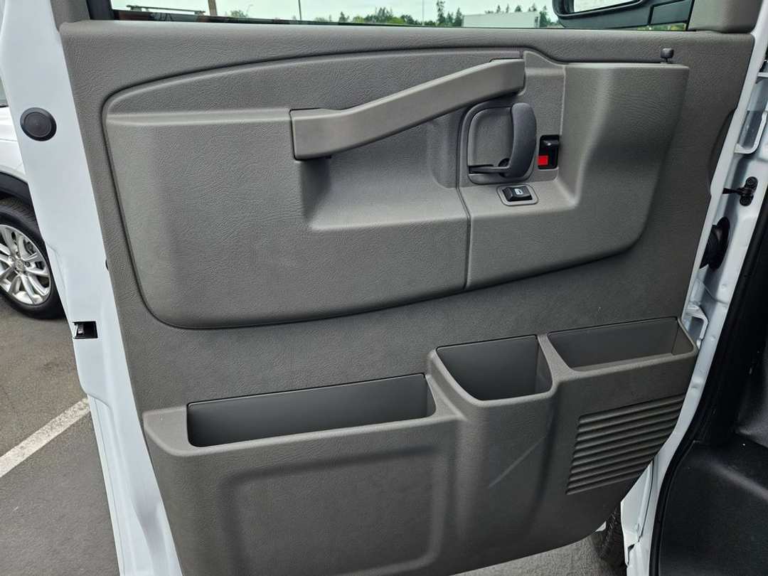 2025 Chevrolet Express 2500 Work - Image 10