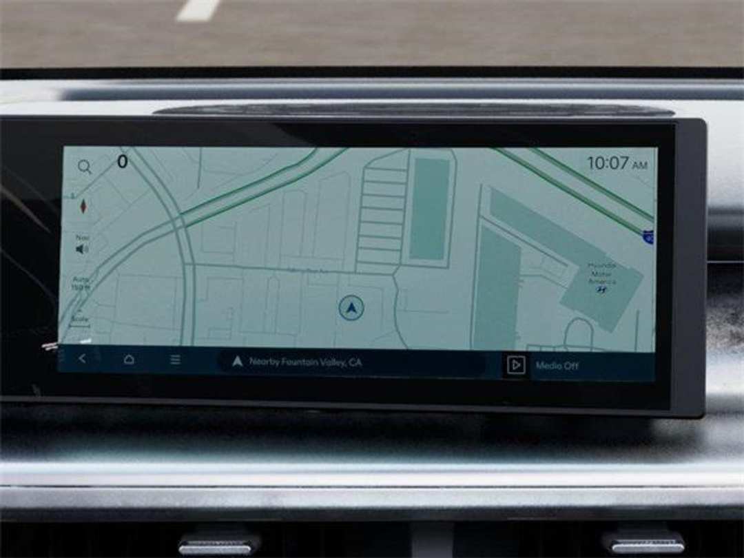 2026 Hyundai Ioniq 9 Performance Calligraphy - Image 13