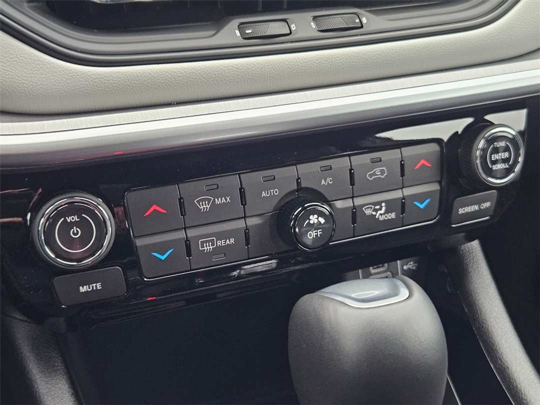 2026 Jeep Compass Limited - Image 23