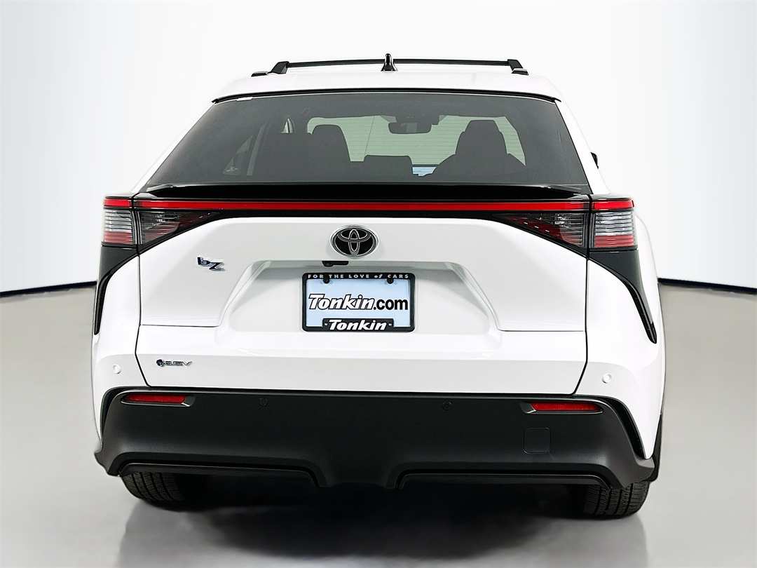 2026 Toyota Bz XLE Plus - Image 6