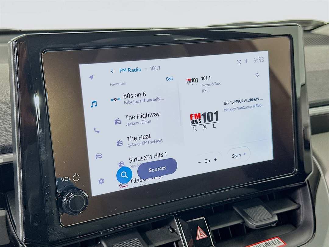 2026 Toyota Corolla Cross L - Image 15