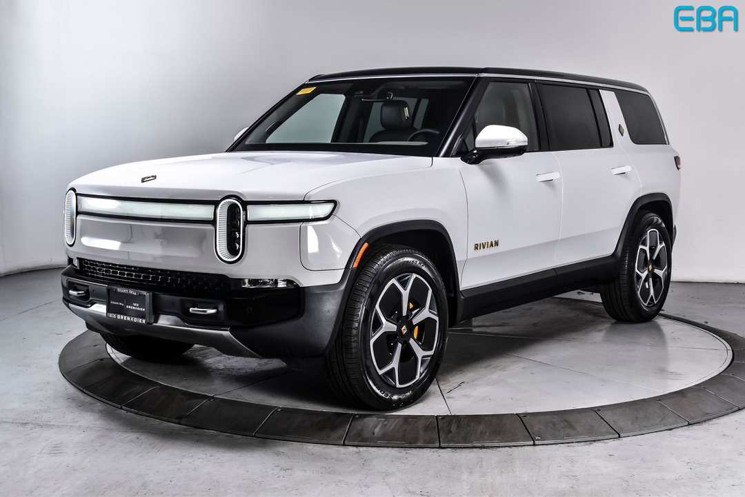 2023 Rivian R1S Adventure - Image 2