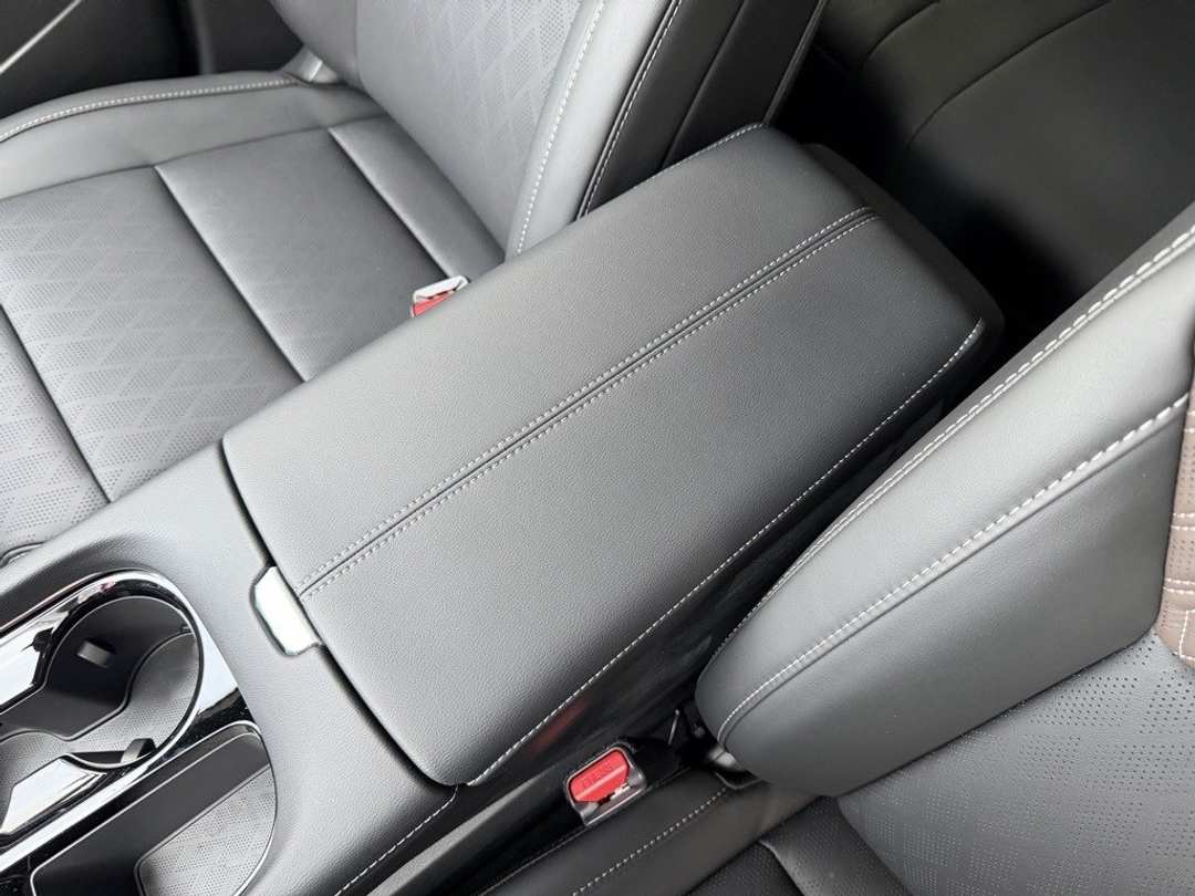 2026 Nissan Murano Platinum - Image 25