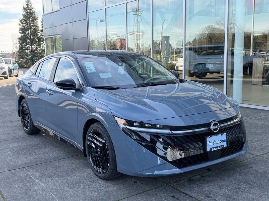 2026 Nissan Sentra SR - Image 2