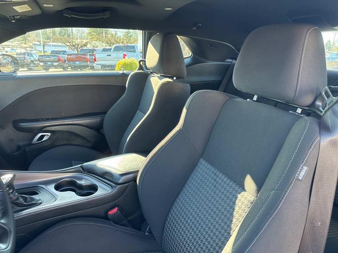 2023 Dodge Challenger GT - Image 10