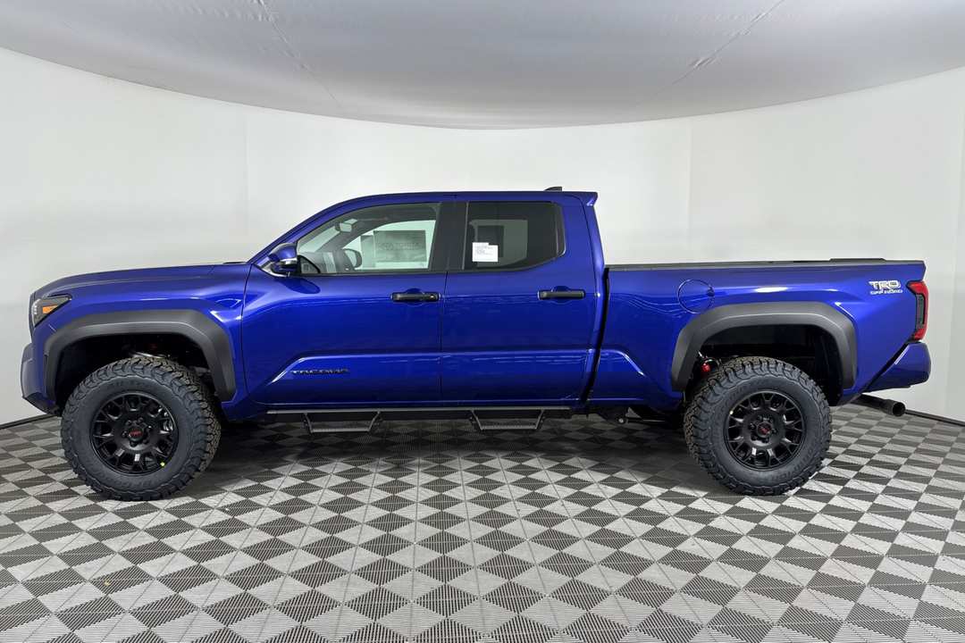 Toyota Tacoma - Image 6