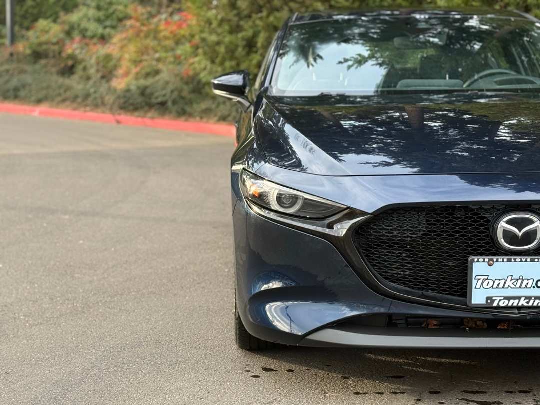 2020 MAZDA Mazda3 Premium - Image 3