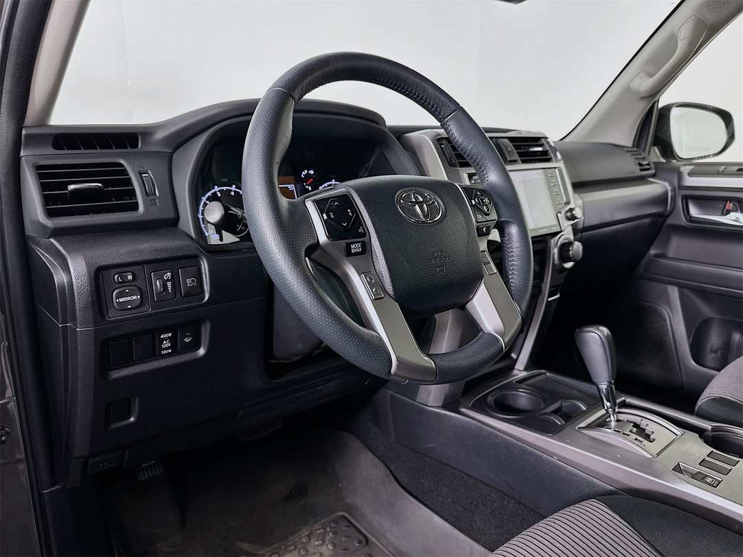 2022 Toyota 4Runner SR5 - Image 9